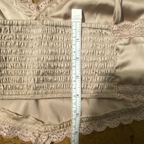 Lace Strap Crop Top - Picture 5 of 6